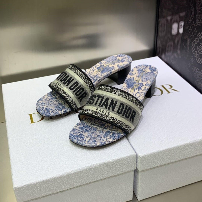 ch**an D*or slippers